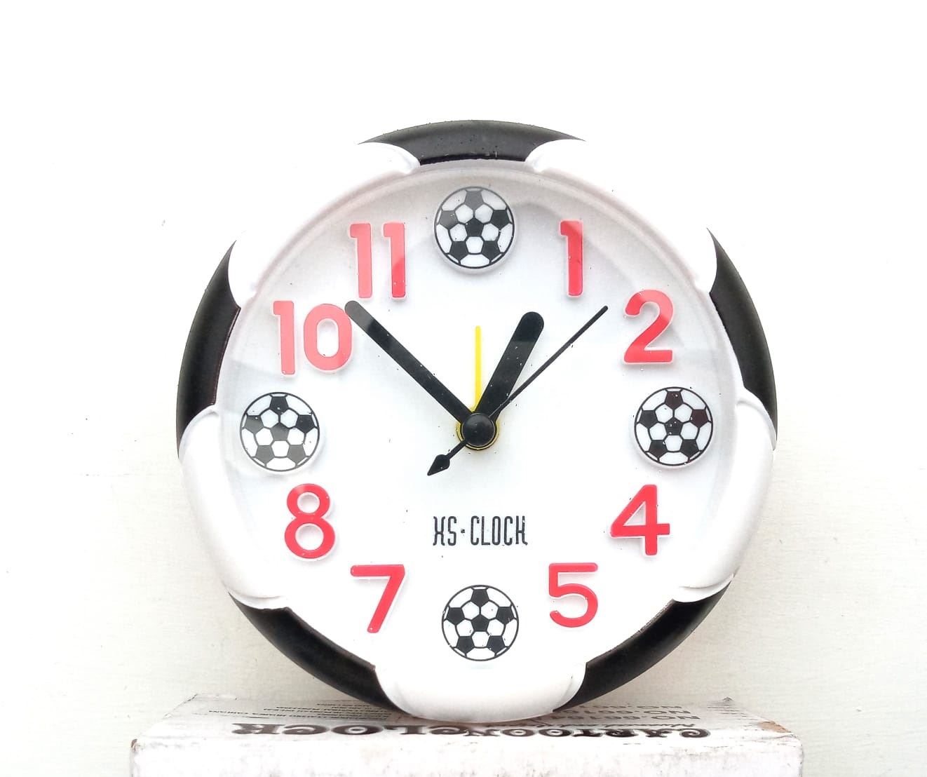 Reloj de mesa despertador diseño balón de futbol